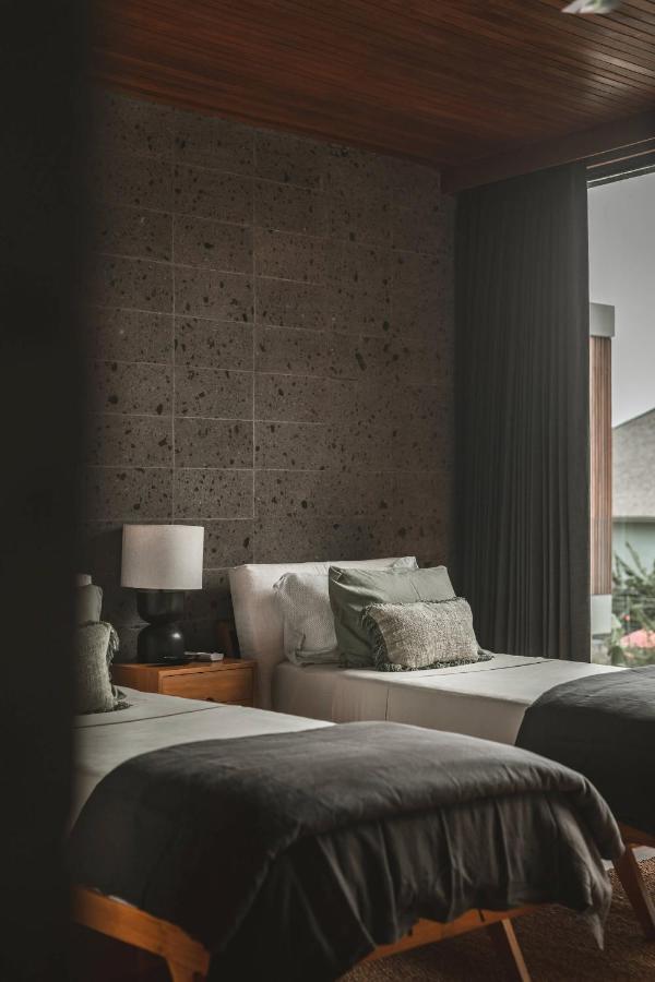 The Riverhouse Canggu Exterior foto